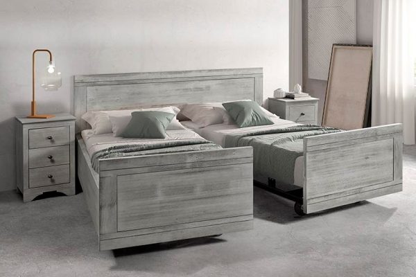 Deelbaar_massief_Houten_bed_seniorenbed